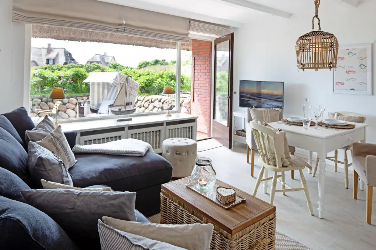 Ferienwohnung Sylt List Heckenrose Wohnzimmer